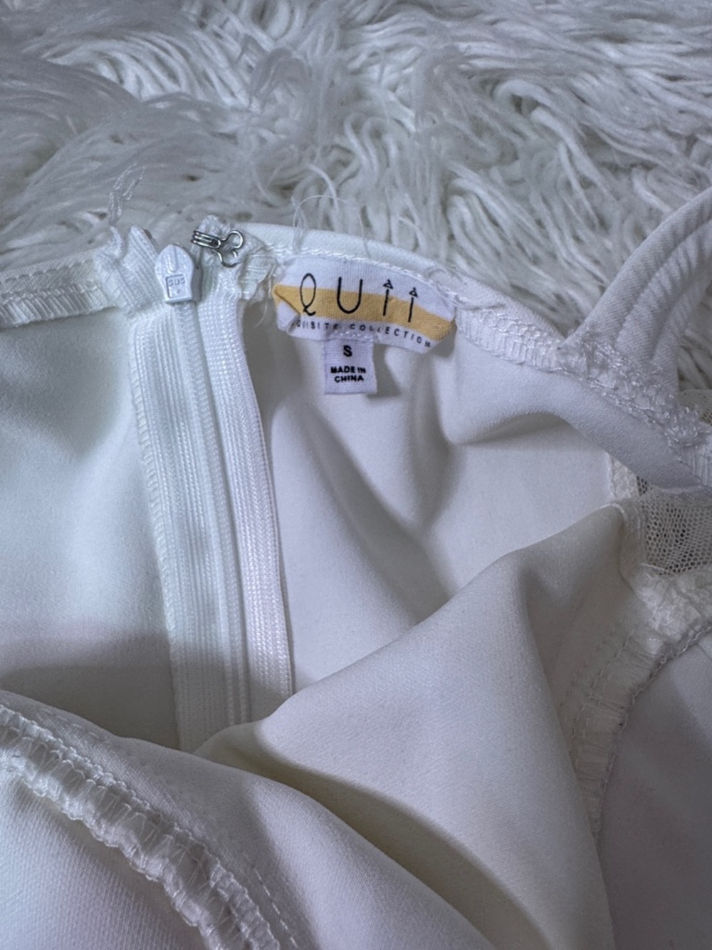 61 White Exquisite Collection - Picture 2 of 2